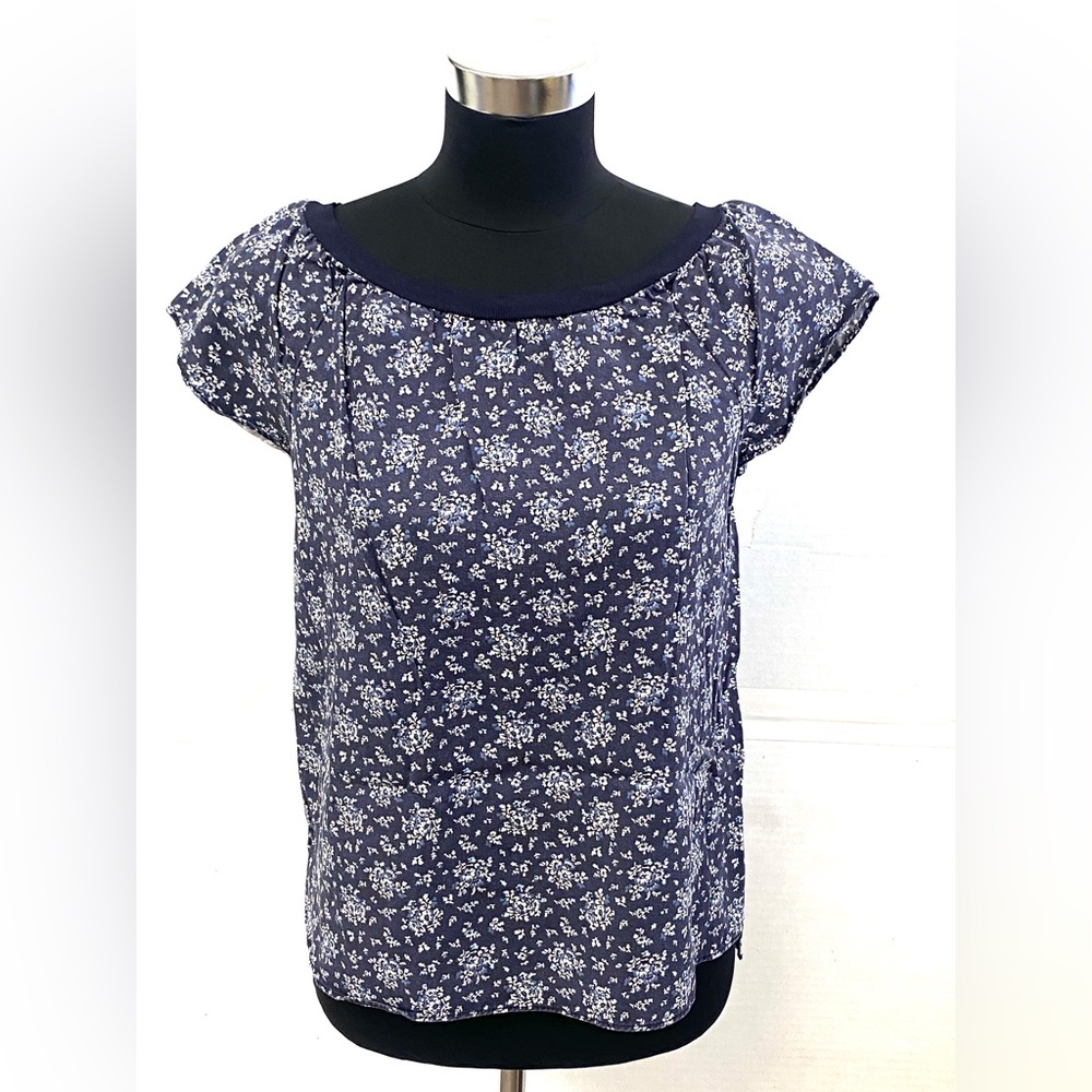 Calvin Klein Jeans Women's Blue/White Floral Short Sleeve Paneled Top